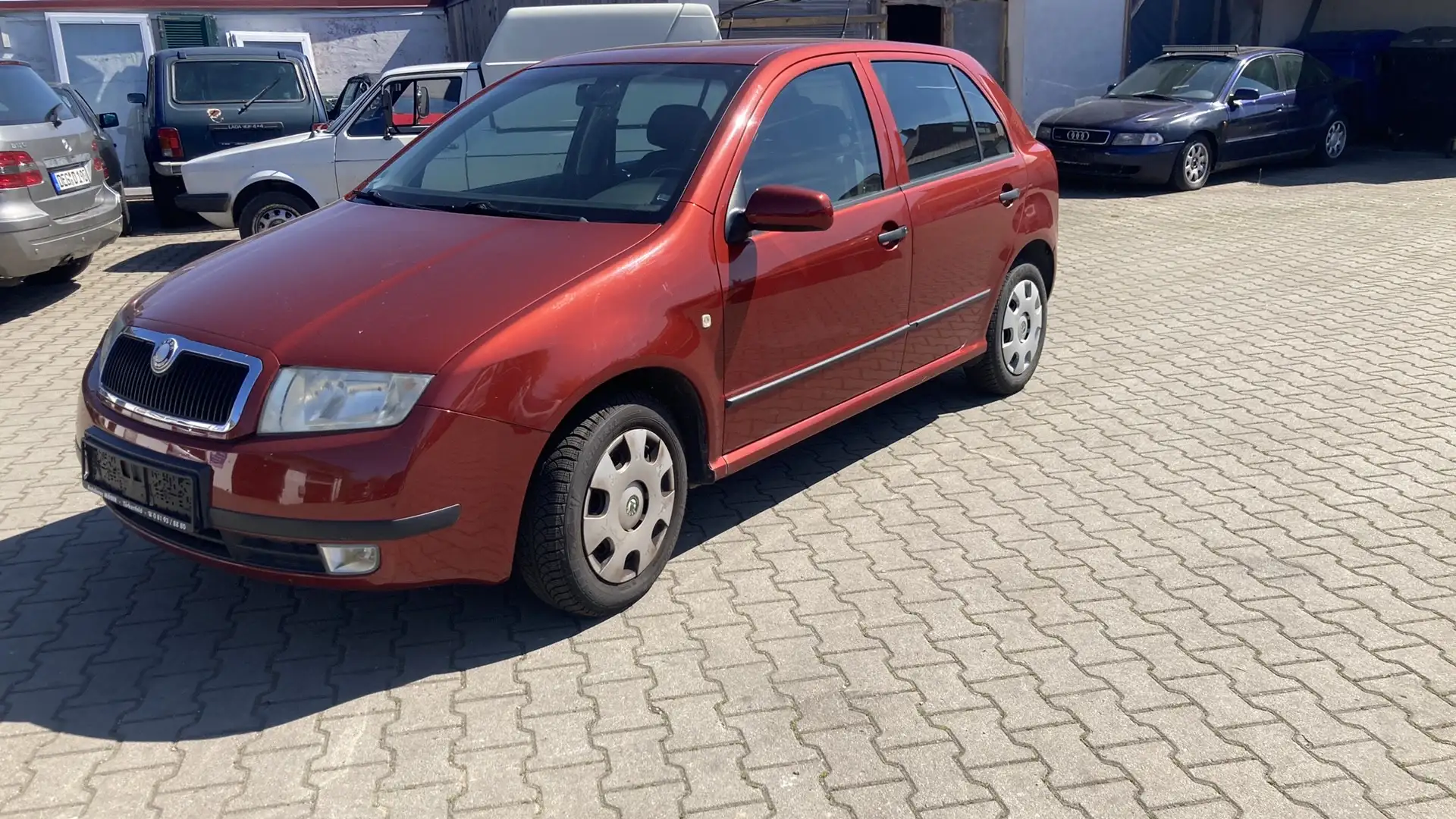 Skoda Fabia 1.2 HTP Classic Naranja - 2