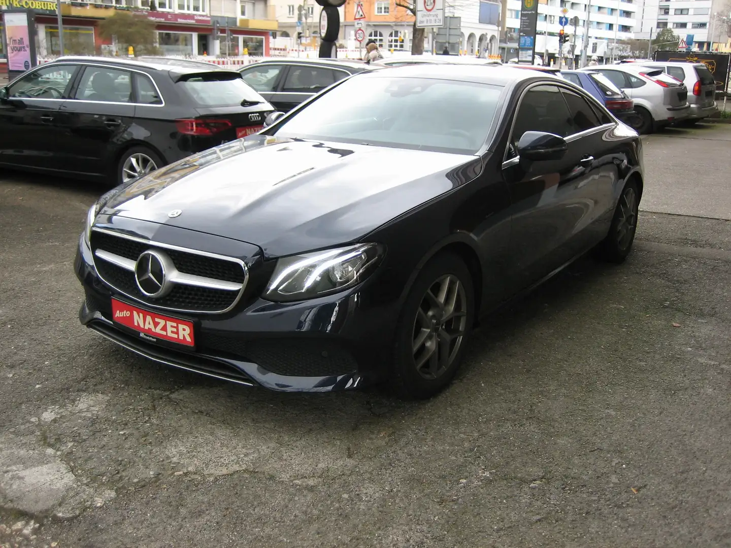 Mercedes-Benz E 220 E 220 d Coupe / Avantgarde Blau - 2