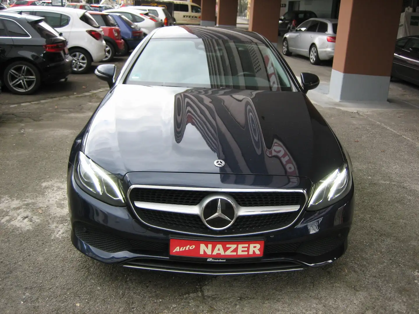 Mercedes-Benz E 220 E 220 d Coupe / Avantgarde Blau - 1