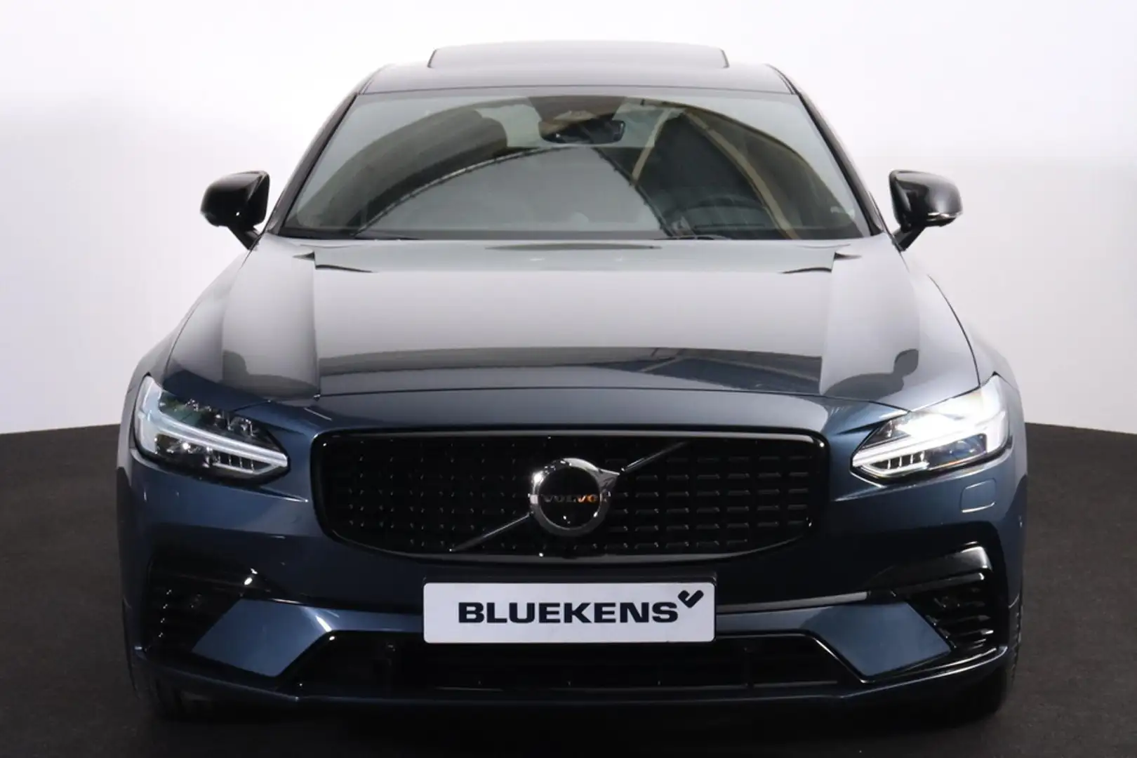 Volvo S90 T8 AWD Ultimate Dark - LONG RANGE - Luchtvering - Blauw - 2