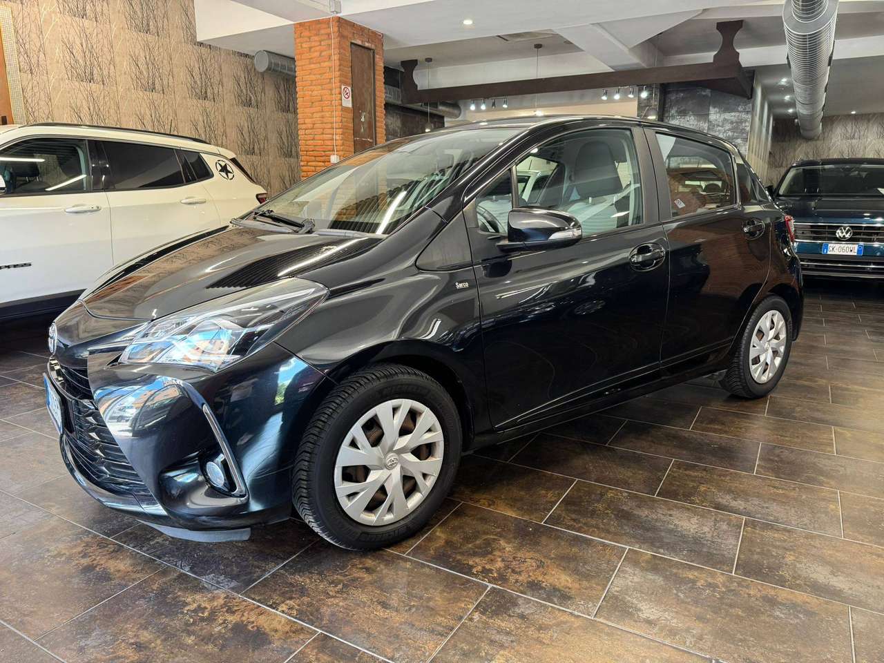 Toyota Yaris Yaris III 2017 5p 1.0 Cool my18
