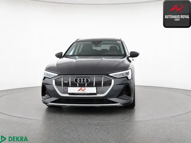 Audi E-Tron view 7
