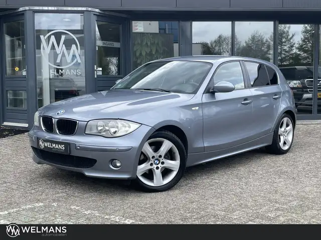 BMW 120 1-serie 120i Executive Aut6 | 17 inch | Sportstoel