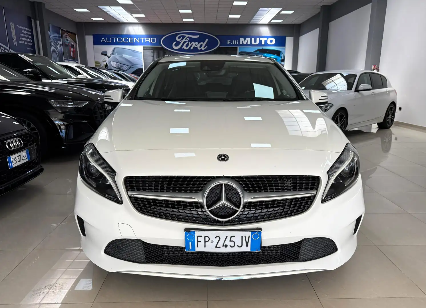 Mercedes-Benz A 180 d Sport FULL LED - PELLE/TESSUTO Blanco - 2