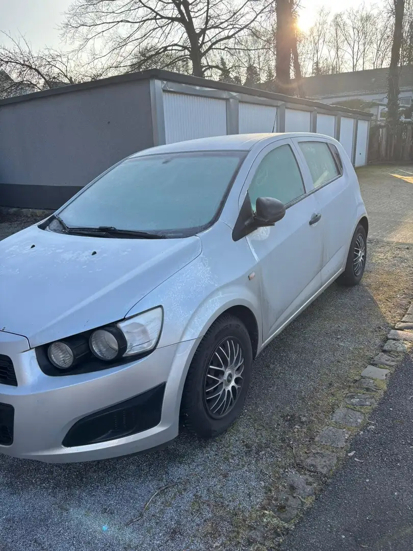 Chevrolet Aveo 1.2 LS - 2