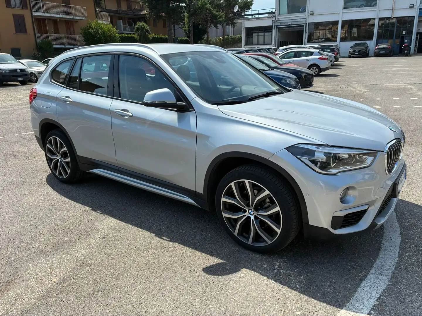 BMW X1 xDrive18d Advantage auto SENZA FINAZIAMENTO Grigio - 1