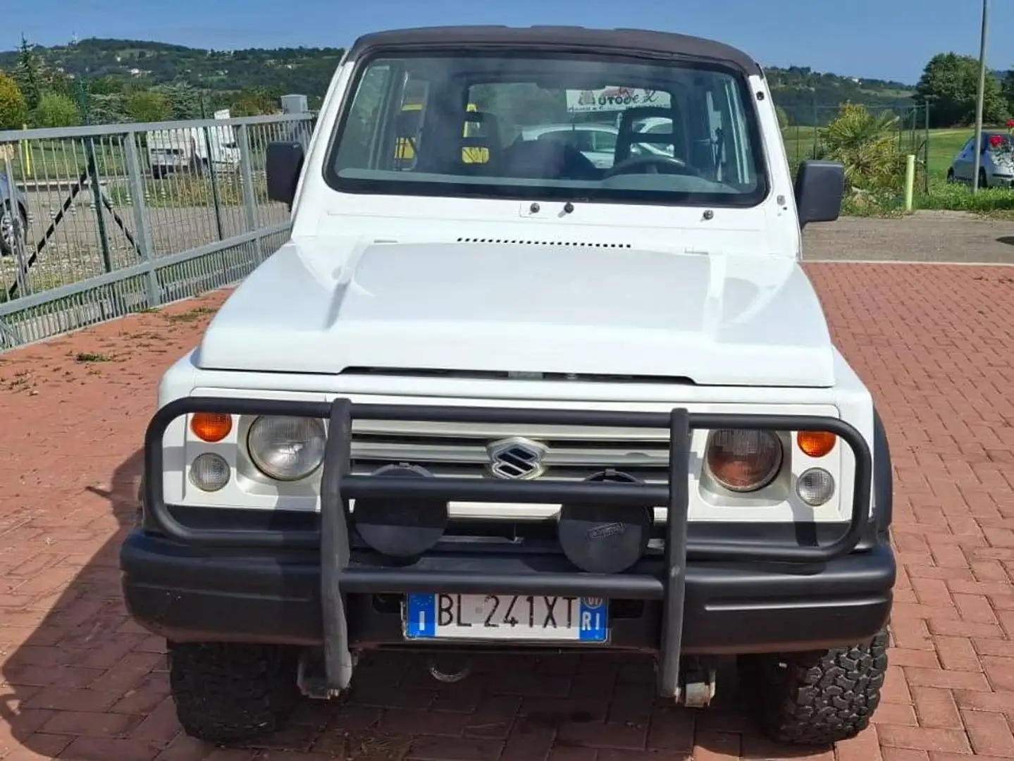 Suzuki Samurai Samurai Berlina 1.9d De Luxe SANISSIMA DI SOTTOSCOCCA CON GANCIO TRAINO Weiß - 2