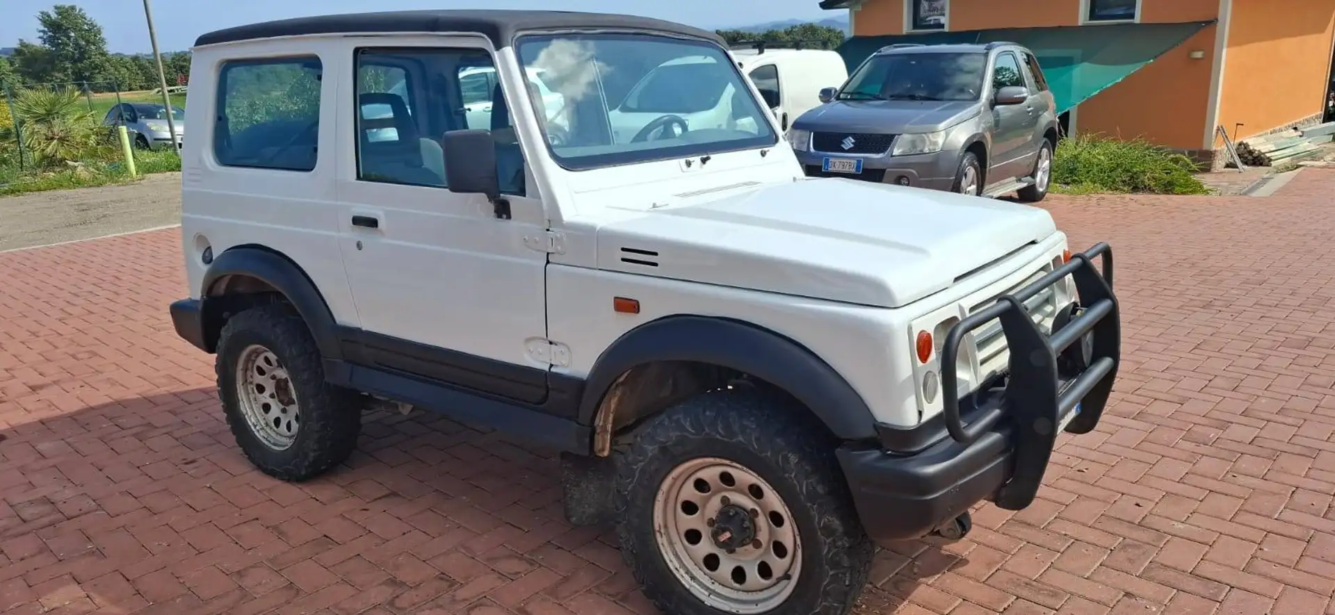 Suzuki Samurai Samurai Berlina 1.9d De Luxe SANISSIMA DI SOTTOSCOCCA CON GANCIO TRAINO Weiß - 1