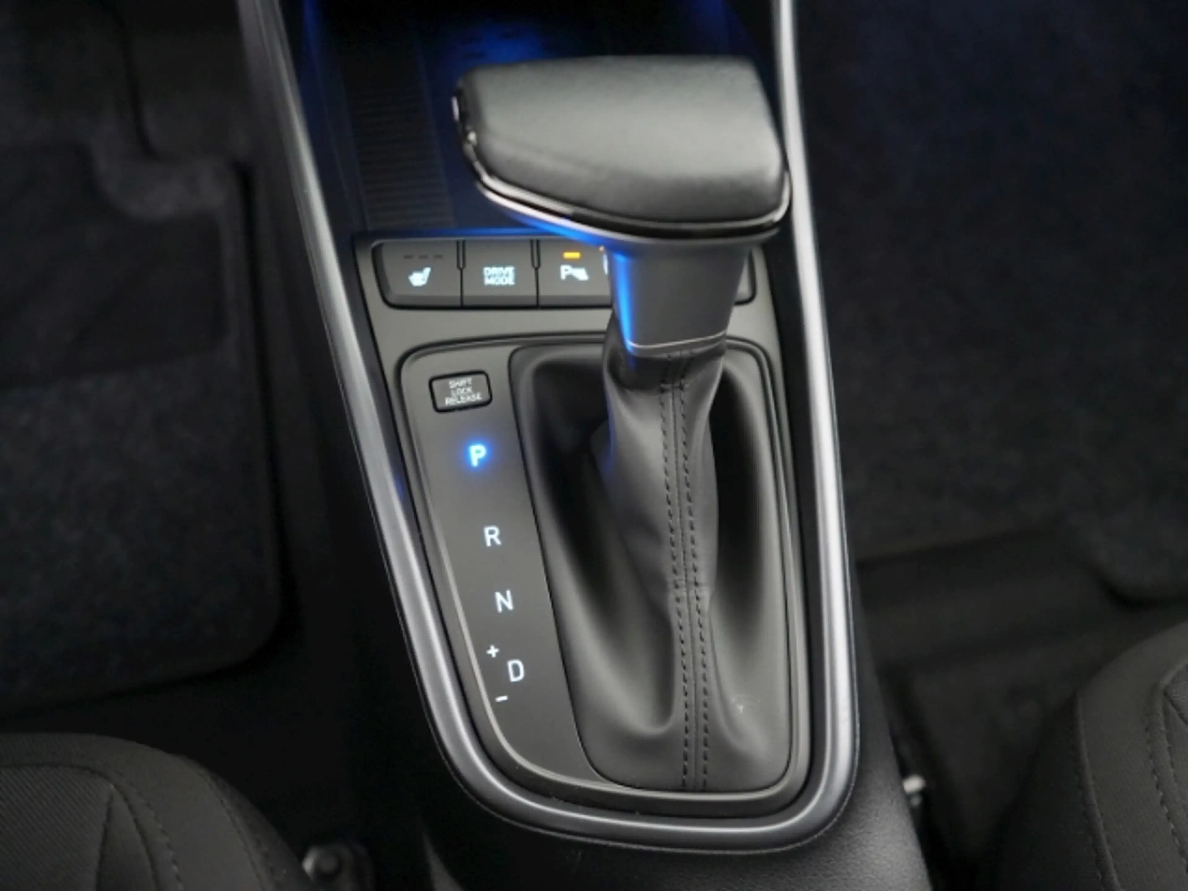 Hyundai BAYON FACELIFT T-GDI PRIME DCT+VOLL LED+NAVI+RÜCKFAHRKAM — photo 12