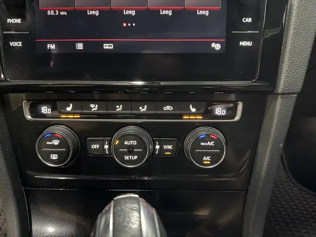 Volkswagen Golf view 12