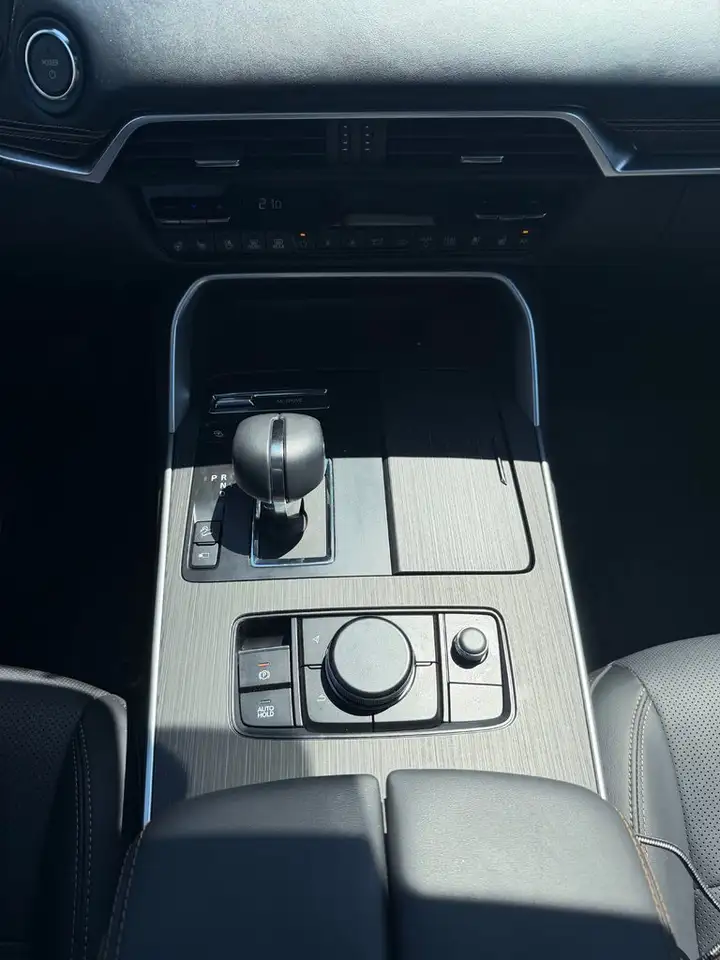 Mazda CX-90 PHEV fotografie Mazda CX-90 PHEV
