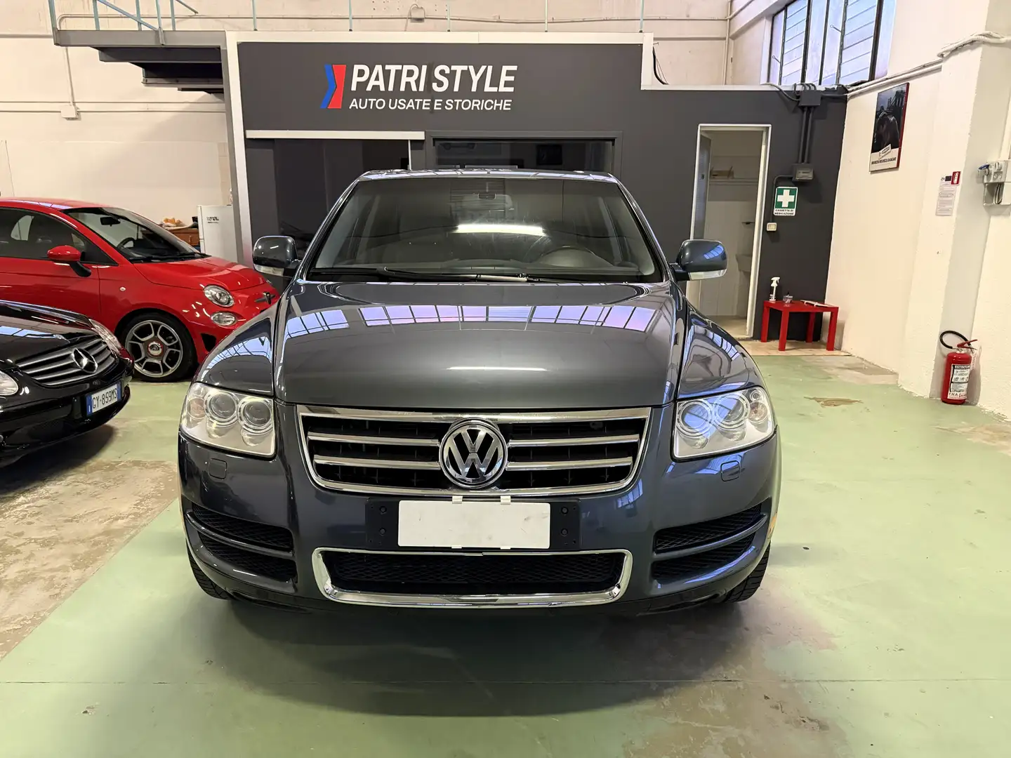 Volkswagen Touareg Touareg 4.2 V8 *ASI* PERFETTA * GAR * TETTO/GANCIO Grijs - 2