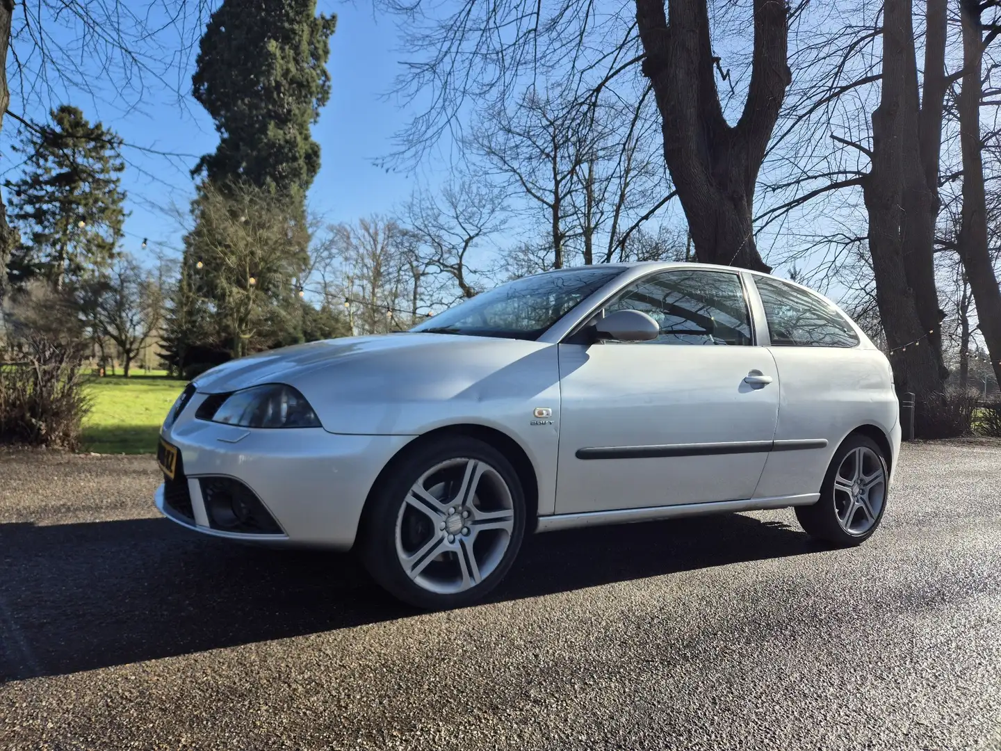 SEAT Ibiza 1.8-20V VT FR | ORIGINEEL NL | NAP | Facelift 2007 Zilver - 2