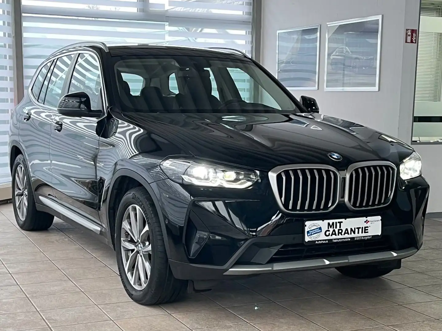 BMW X3 xD20d Facelift KAM Sportsitze LEDER Unfallfrei Noir - 1