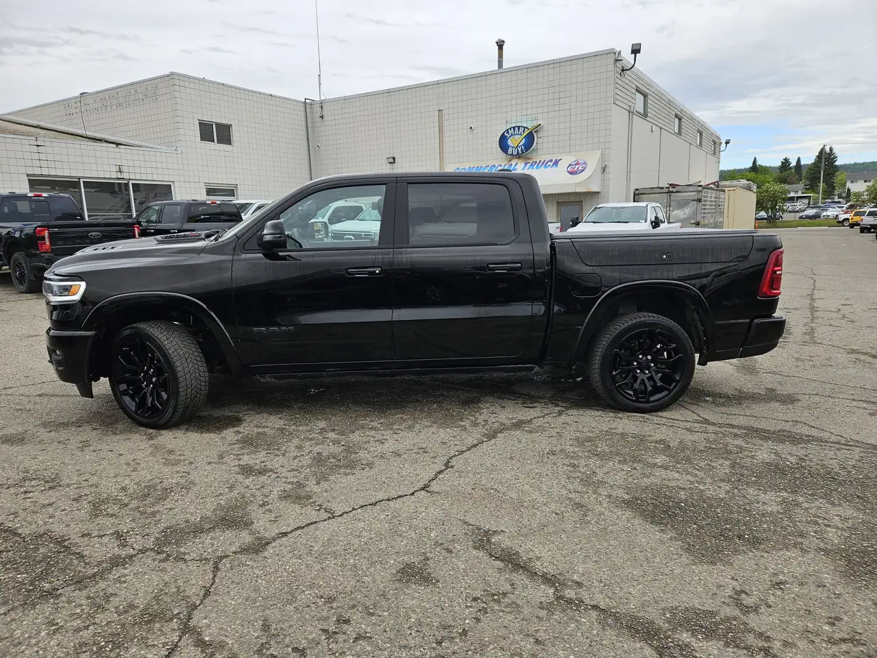 RAM 1500 снимка RAM 1500