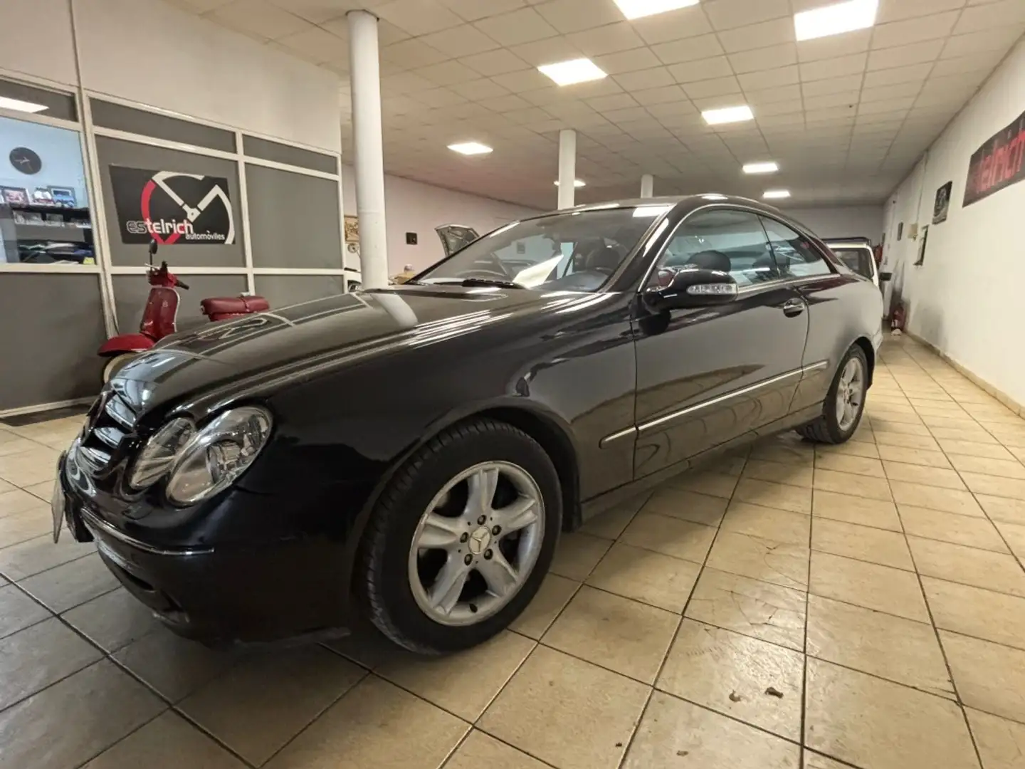 Mercedes-Benz CLK 200 Berlina Manual de 2 Puertas Negro - 2