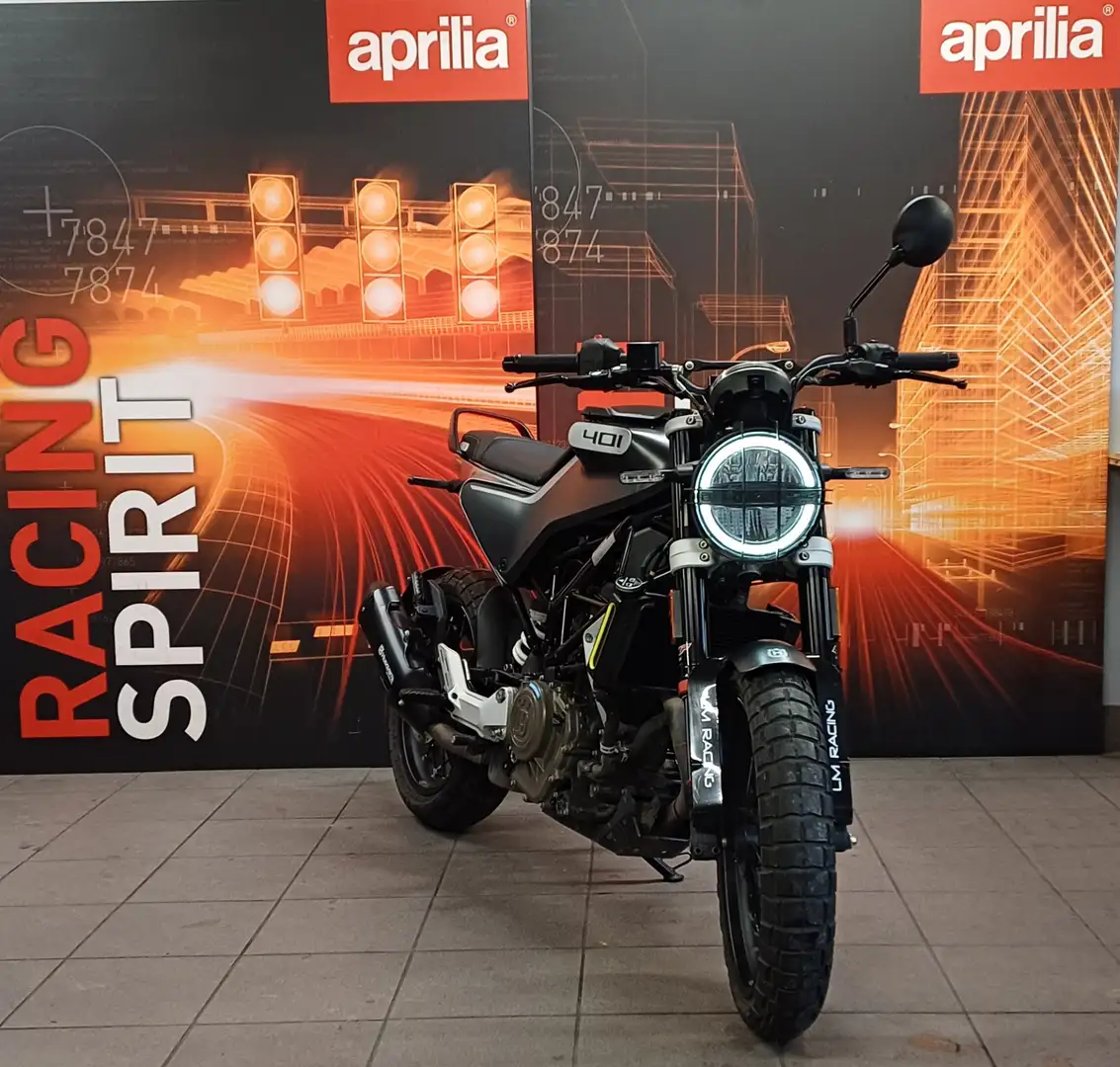 Husqvarna Svartpilen Noir - 1