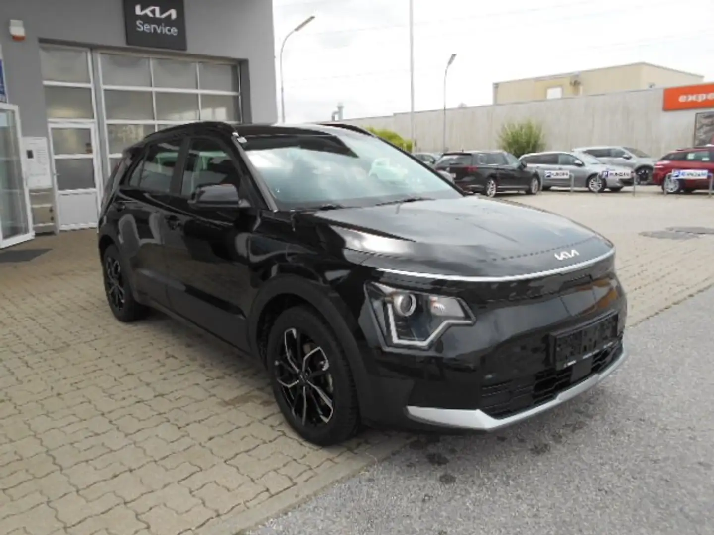 Kia e-Niro Niro EV Long Range 64kWh Silber Aut. Schwarz - 2