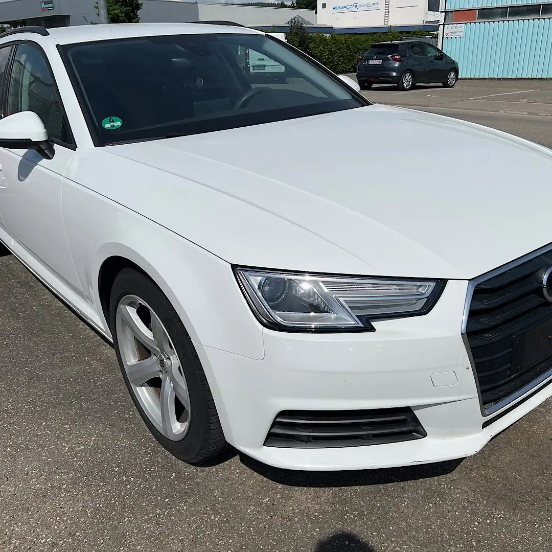 Audi A4 TDi - Scheckheft gepflegt - 2023 Zahnriemen ers Wit - 1