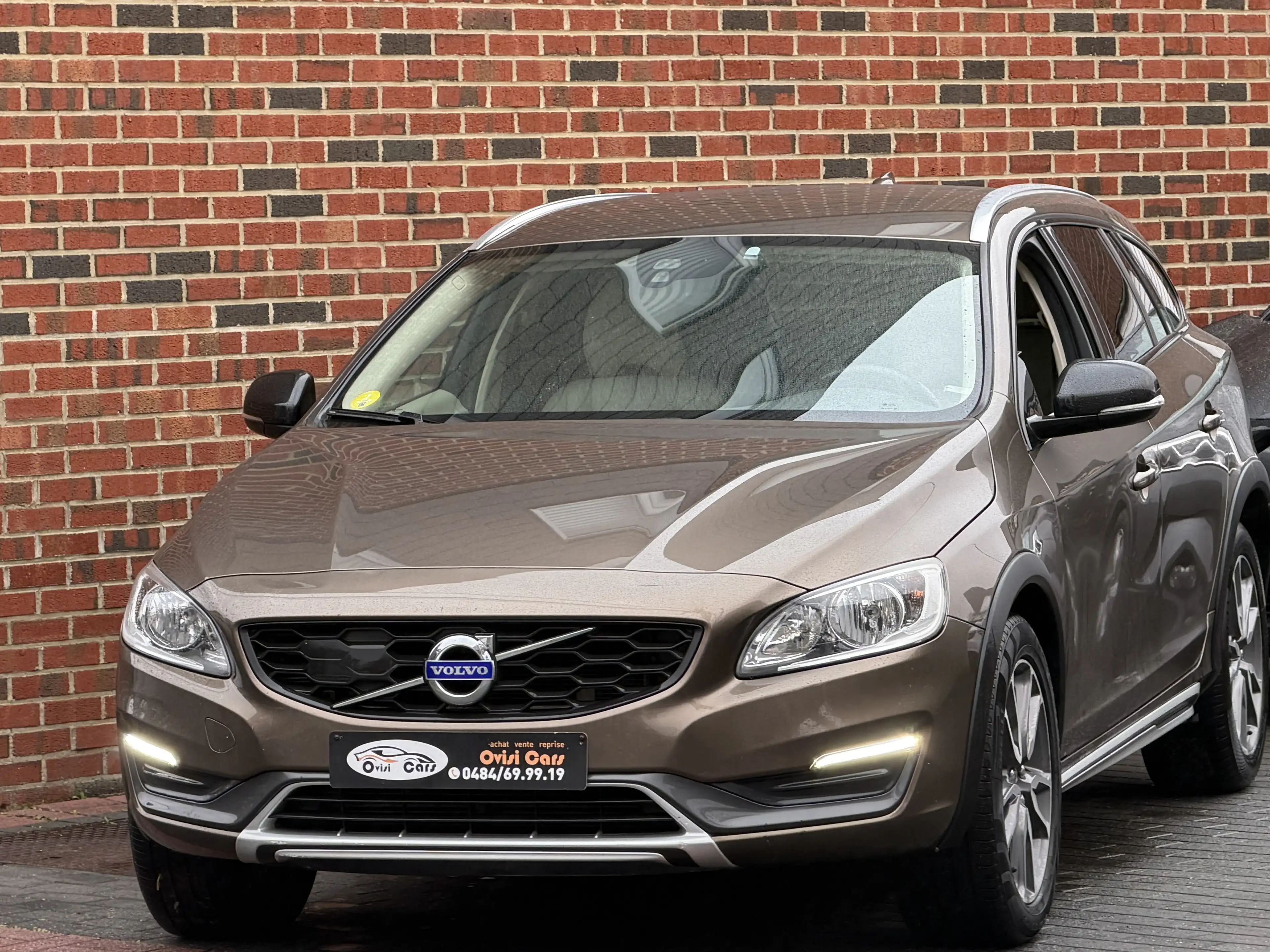 Volvo V60 Cross Country / 1ERE PROPRIÉTÉ CARNET D’ENTRETIEN/ — photo 4