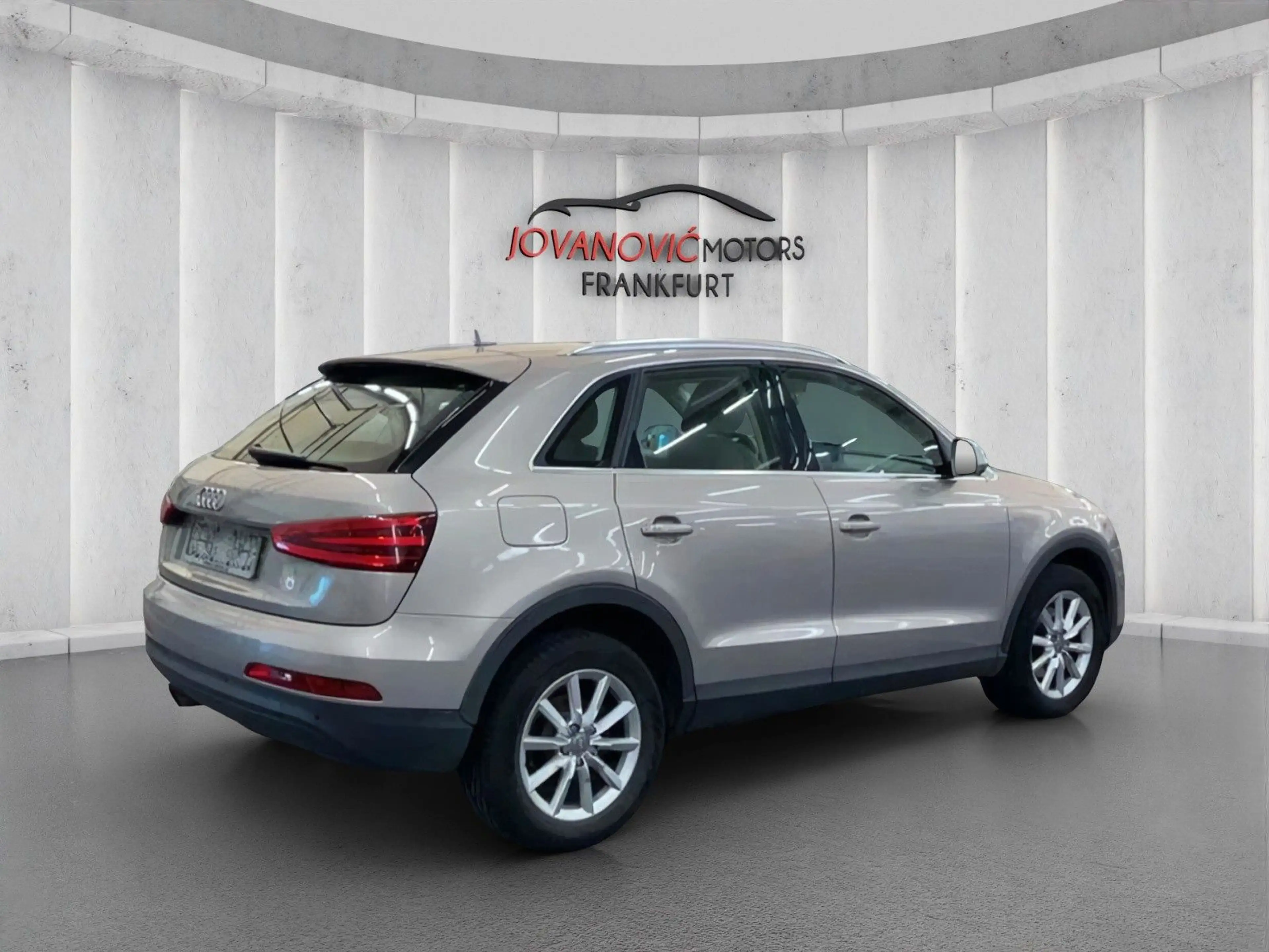 Audi Q3 2.0 TDI quattro S tronic,AHK,SHZ,Navi,MFLR*44 — photo 3