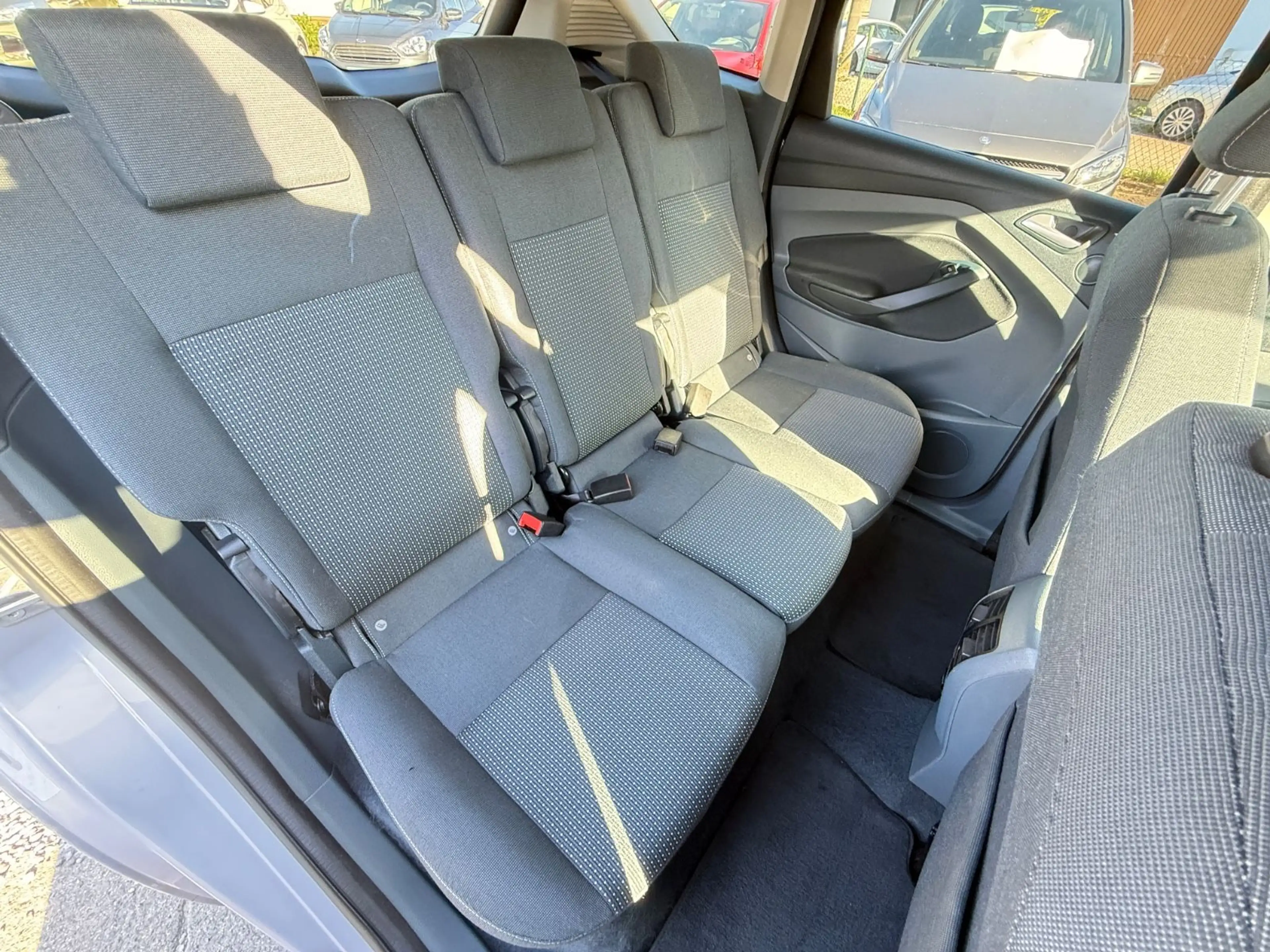Ford C-Max 1.6 Trend Finanzierung/Garantie — photo 13