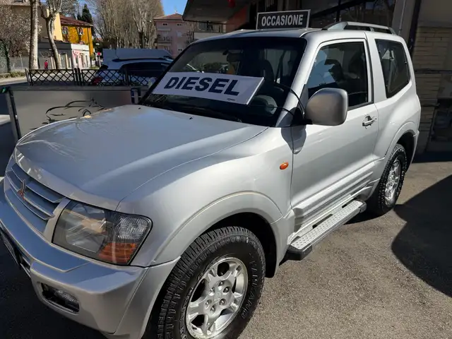 Mitsubishi Pajero Pajero III 2000 3p 3.2 tdi 16v di-d GLX