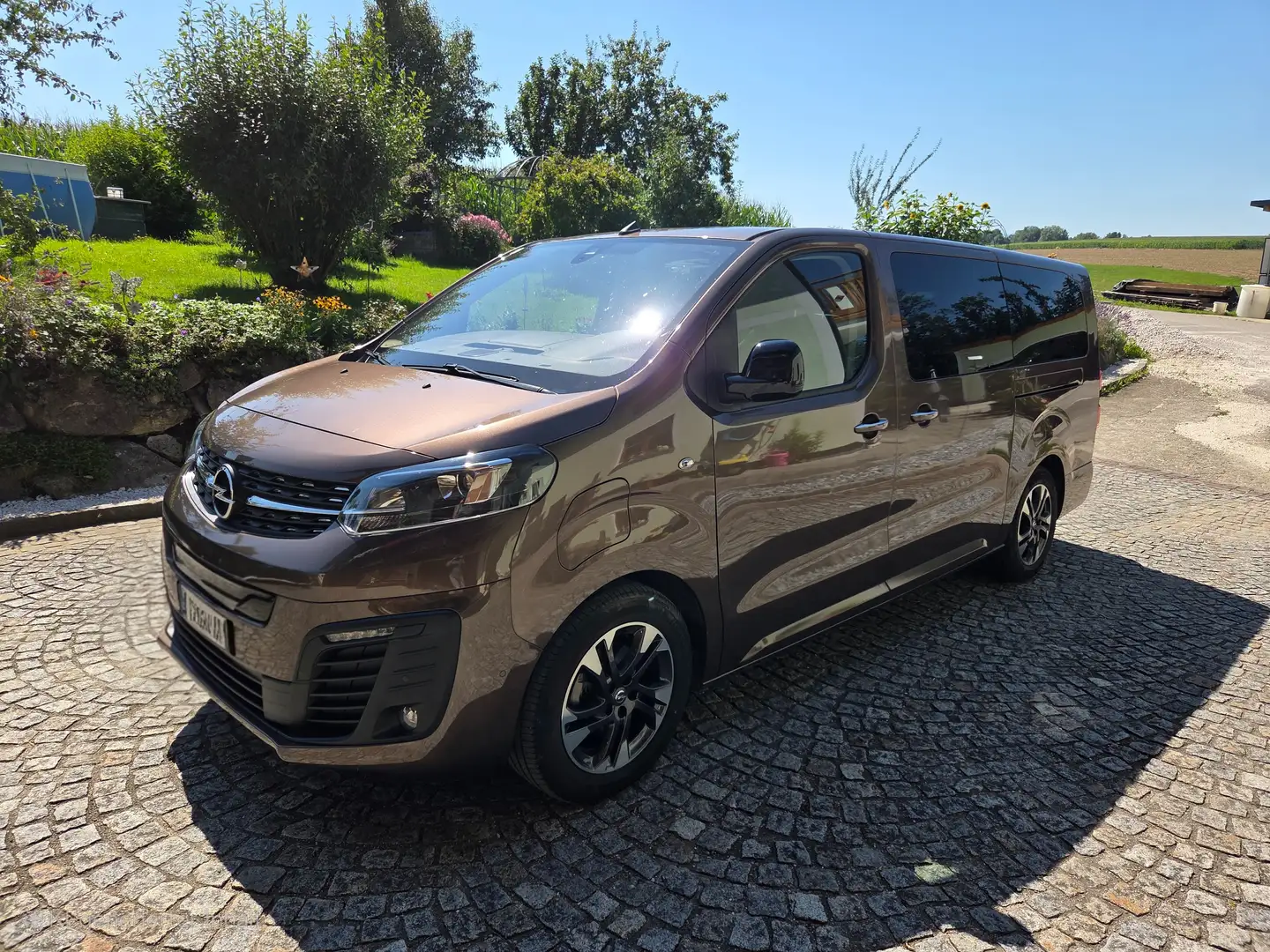 Opel Zafira Life Zafira e-Life 75 kWh Business Elegance L Braun - 2