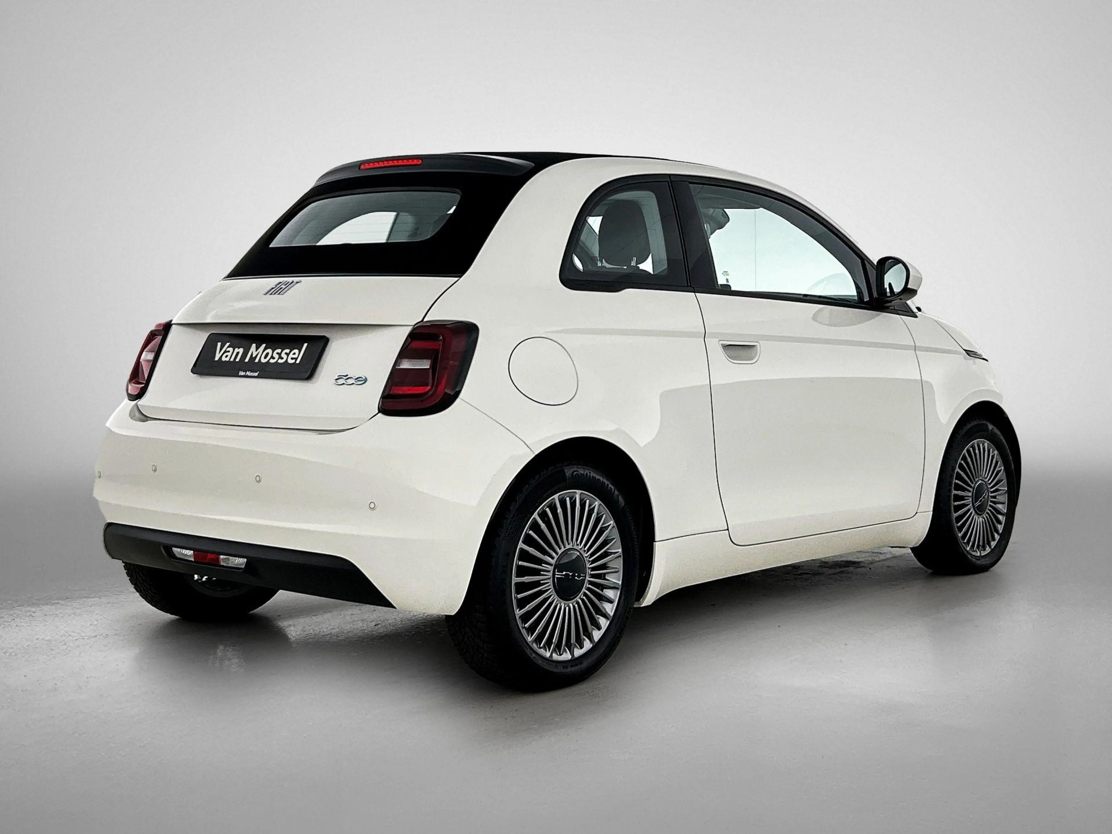 Fiat 500e Icon | SOH: 95,25% | Apple Carplay/Android Auto | — photo 4