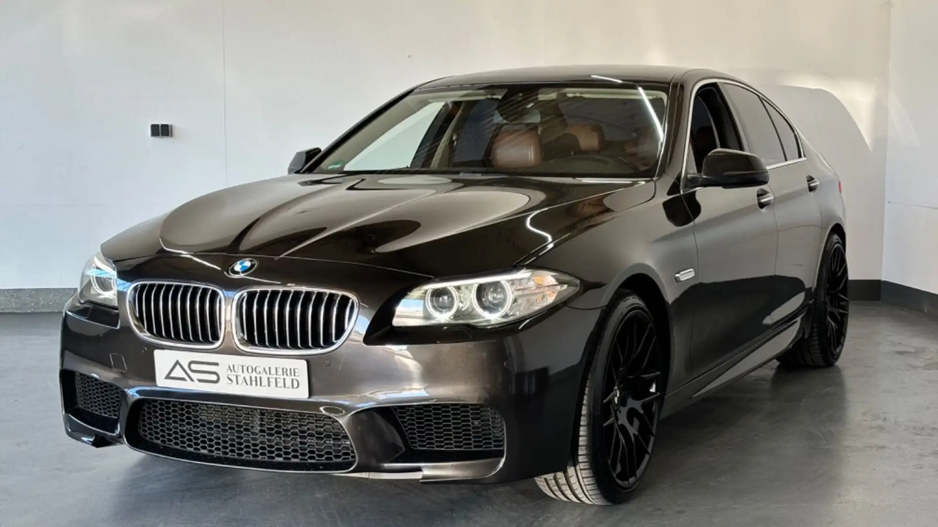 BMW 520 d M-PAKET/AUT/BiXenon/Leder/SHZ/PDC/NAVI/... - 1