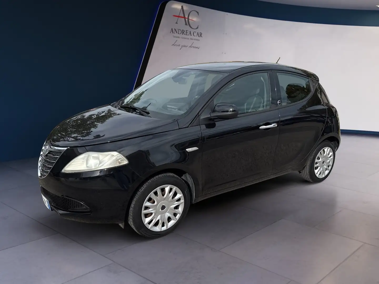 Lancia Ypsilon Ypsilon 1.2 8v Silver s/c.traz.,esp ecochic Gpl 6 Nero - 1
