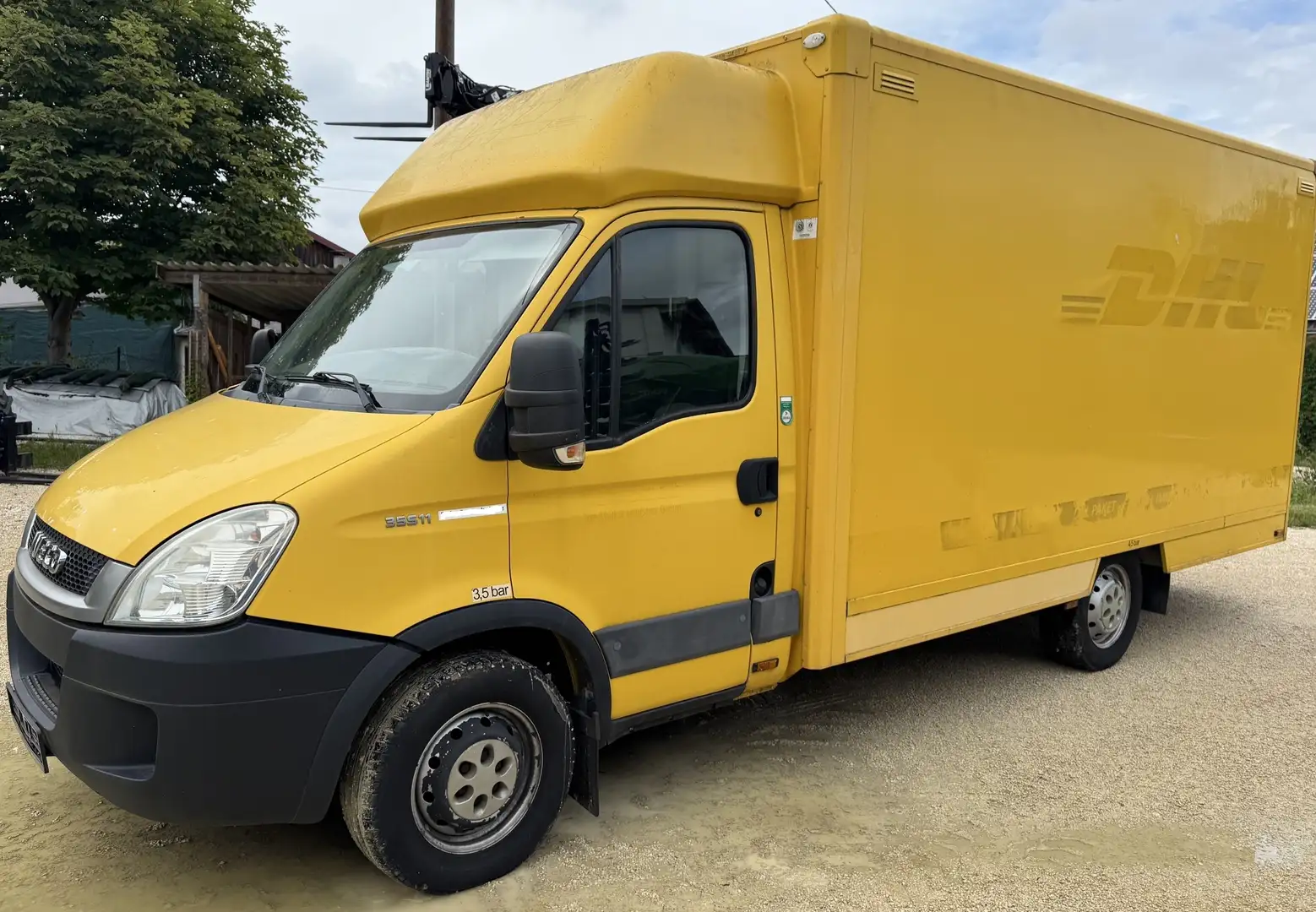 Iveco Daily 35 S11 C30C Gelb - 1