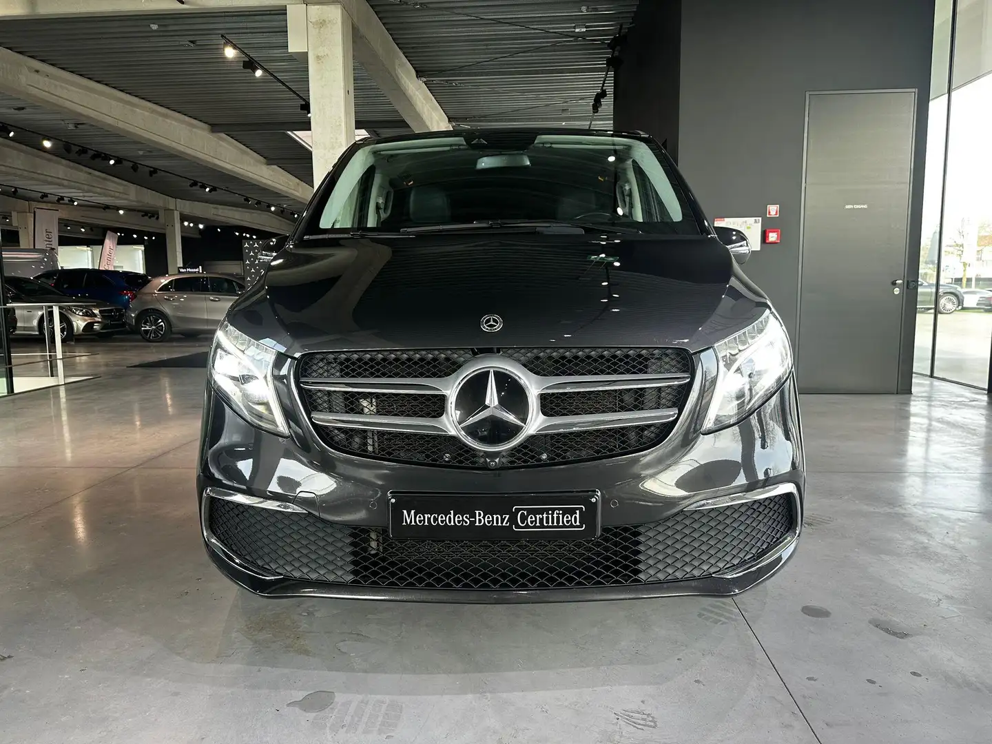 Mercedes-Benz V V300D L2 AVANTGARDE + COMAND + LEDER + 8PL Сірий - 2
