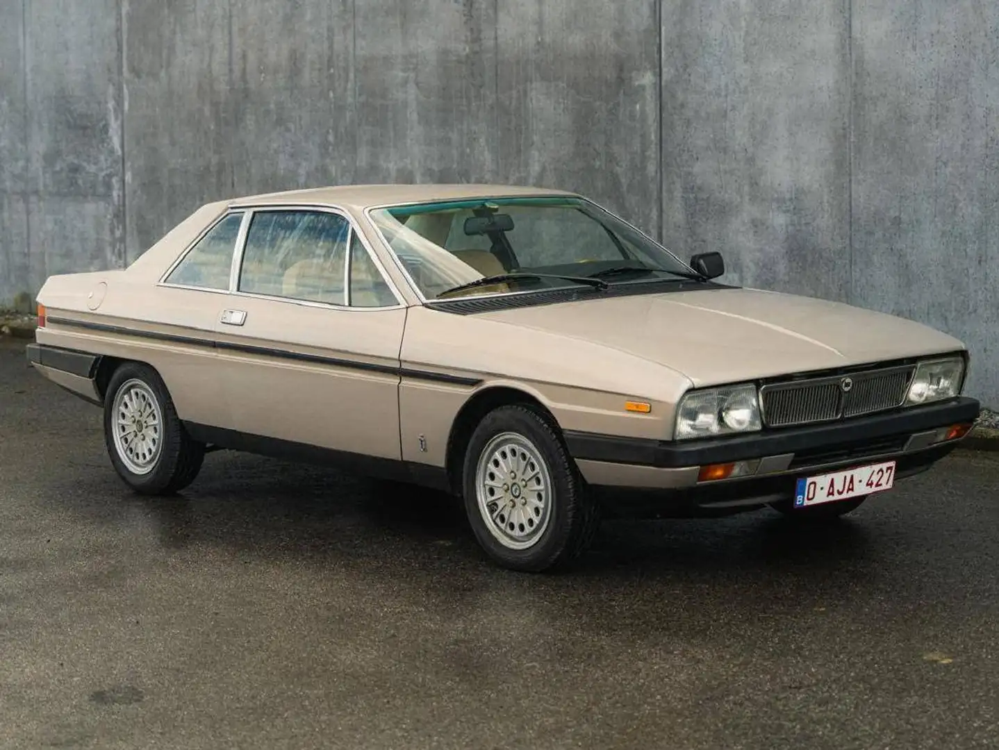 Lancia Gamma Coupé 2.5 ie Beige - 1