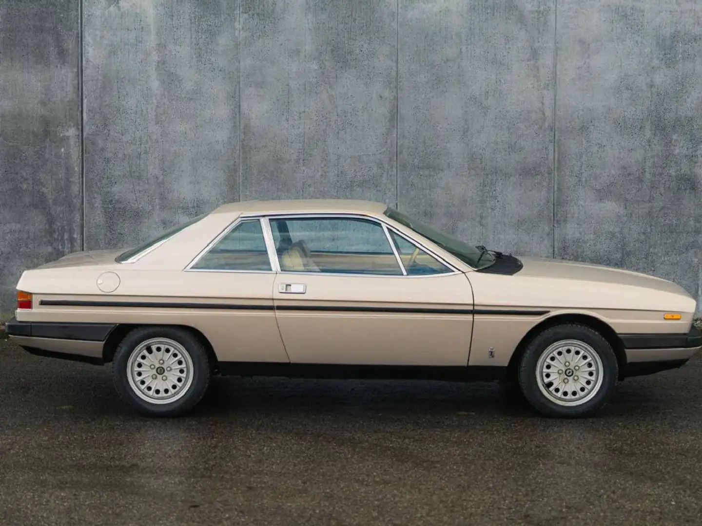 Lancia Gamma Coupé 2.5 ie Beige - 2