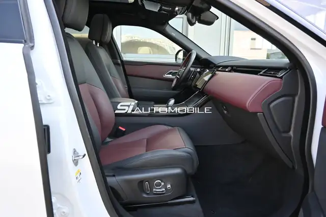 Land Rover Range Rover Velar view 12