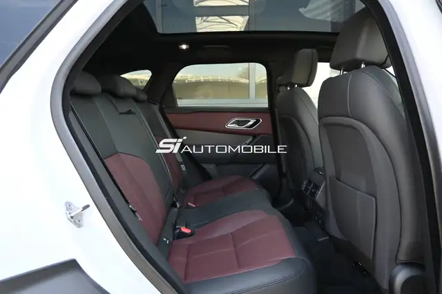 Land Rover Range Rover Velar view 14