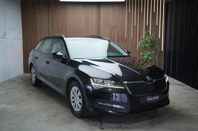 Skoda Superb 2.0 TDI LED l Ahk l Virtual Cockpit l PDC