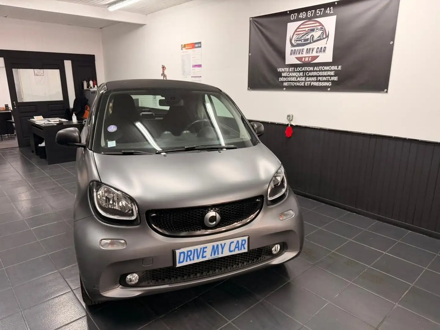 smart forTwo Coupé Passion 70Ch boite auto Gris - 2