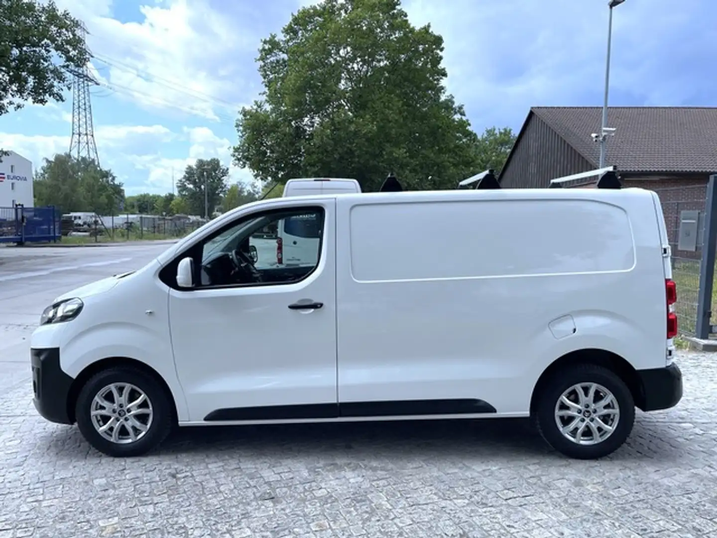 Citroen Jumpy 2.0Hdi L2 1Hand*Klima*AHK*Euro-6 Weiß - 2