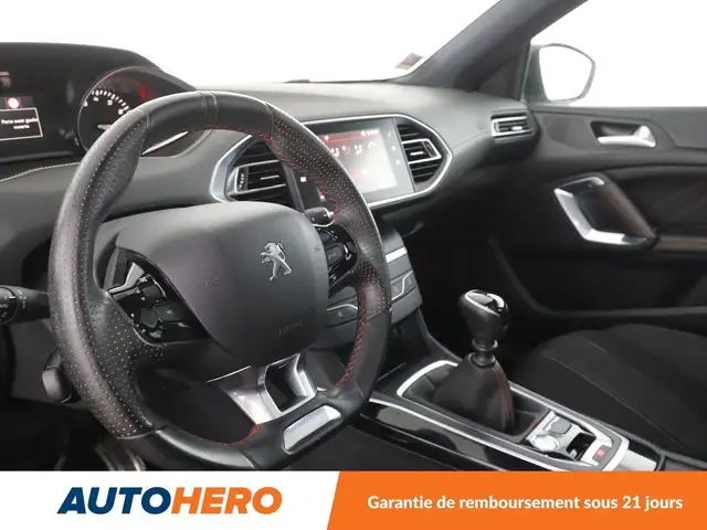 Peugeot 308 view 11