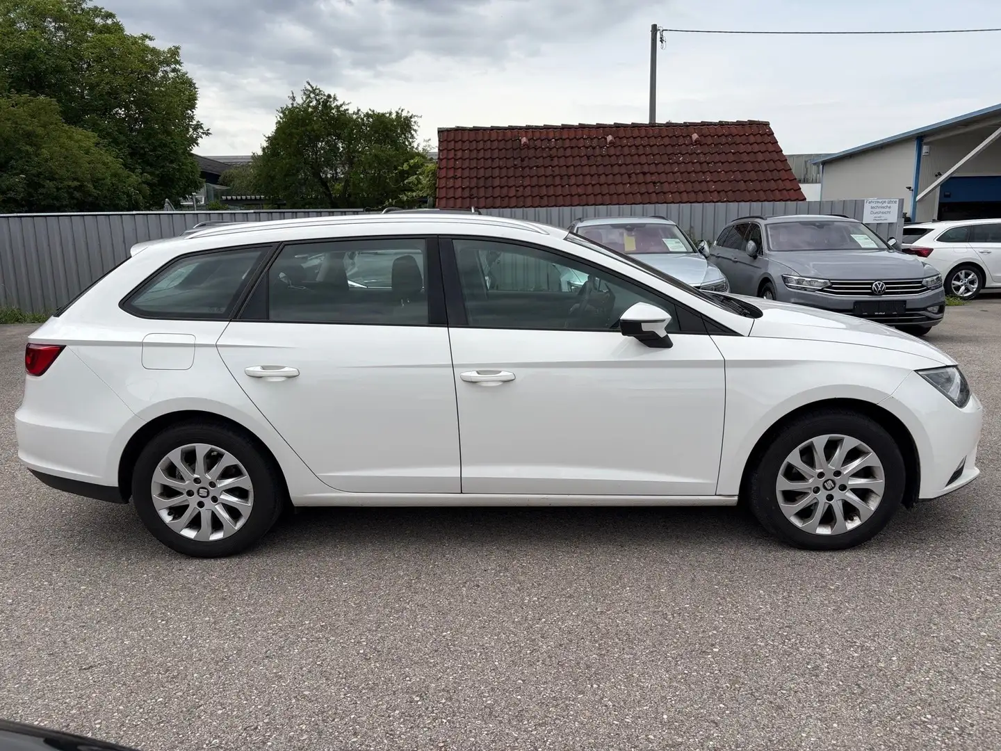 SEAT Leon ST Style 1,6 TDI CR Start-Stop Weiß - 2