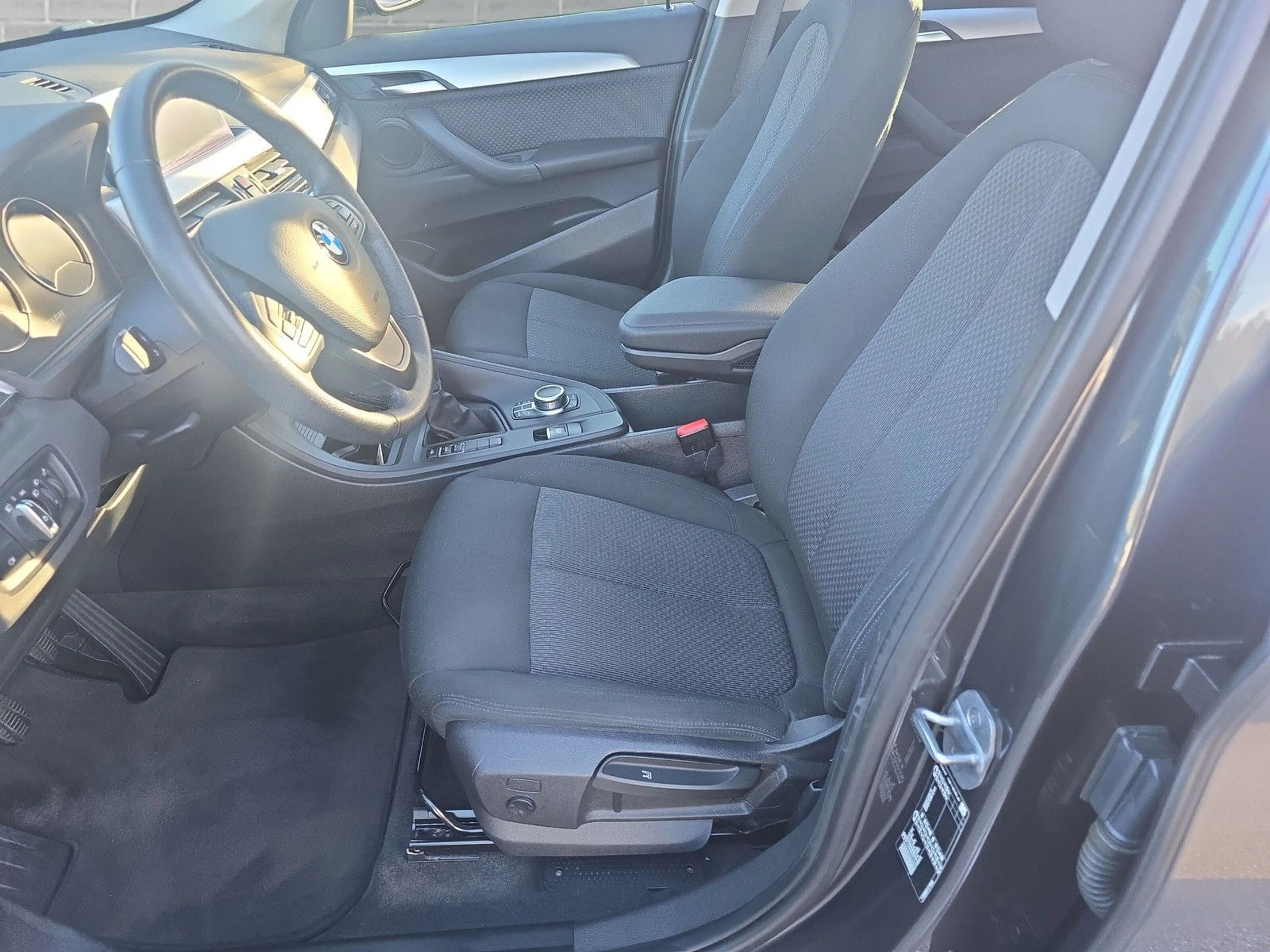 BMW X1 sDrive 18 d Advantage Navi+Tempomat+Sitzheiz. — photo 11