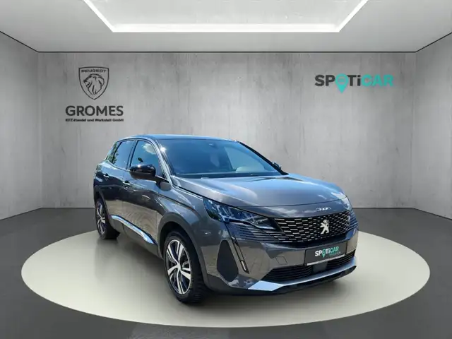 Peugeot 3008 main image