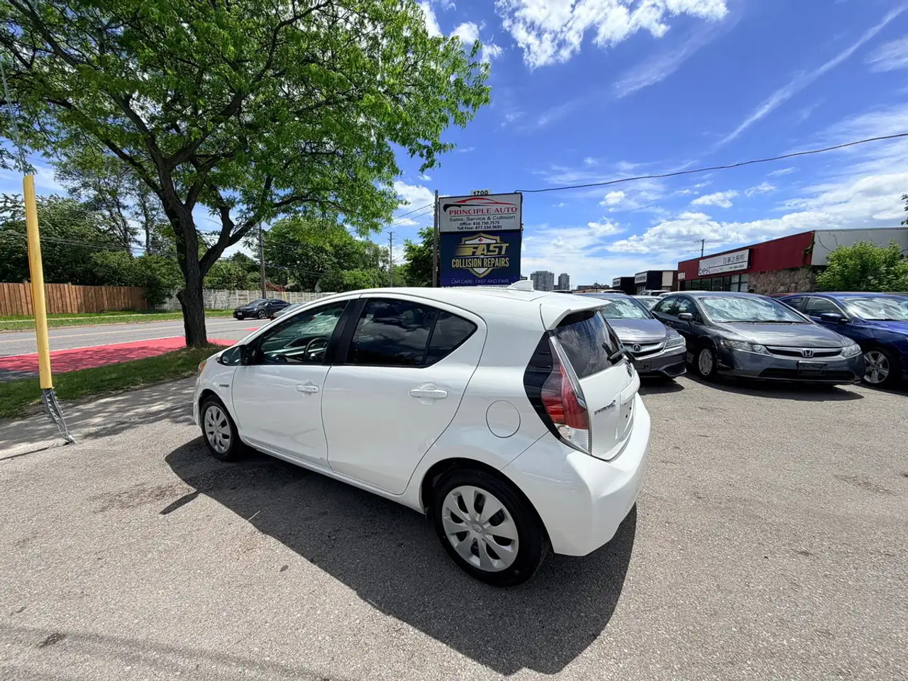 Toyota Prius c photo Toyota Prius c