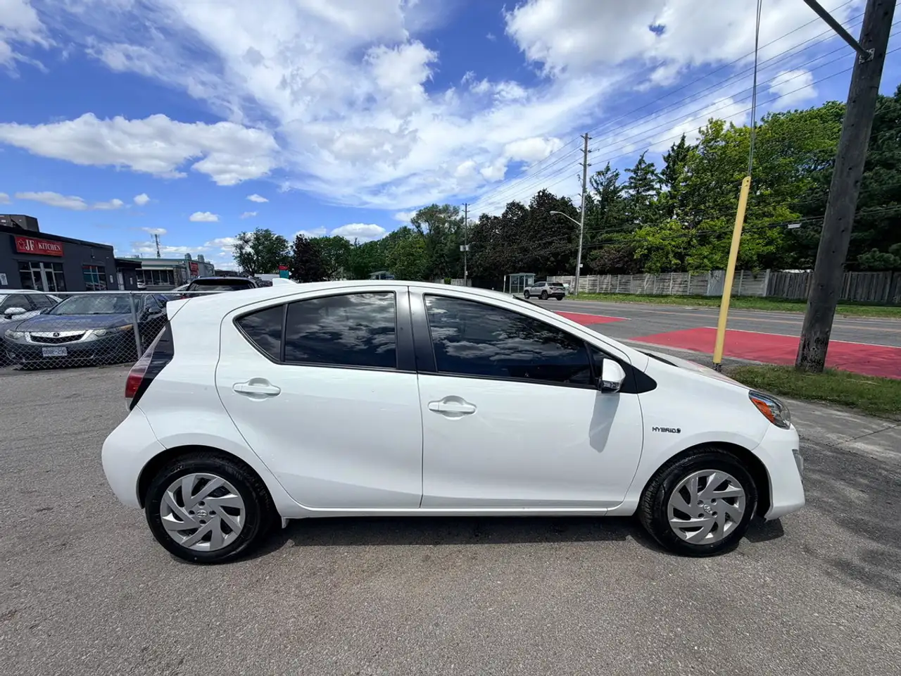 Toyota Prius c photo Toyota Prius c