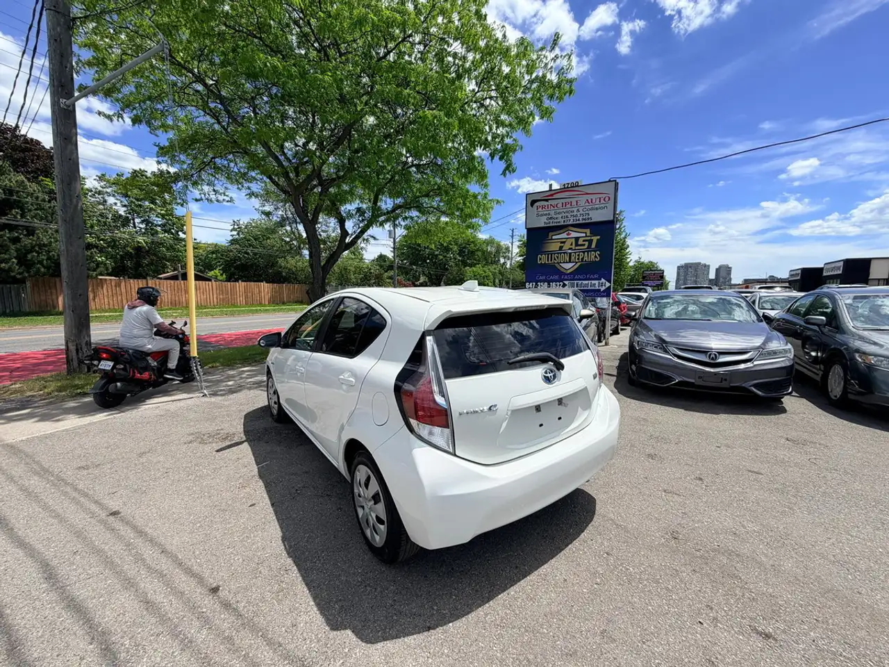 Toyota Prius c photo Toyota Prius c