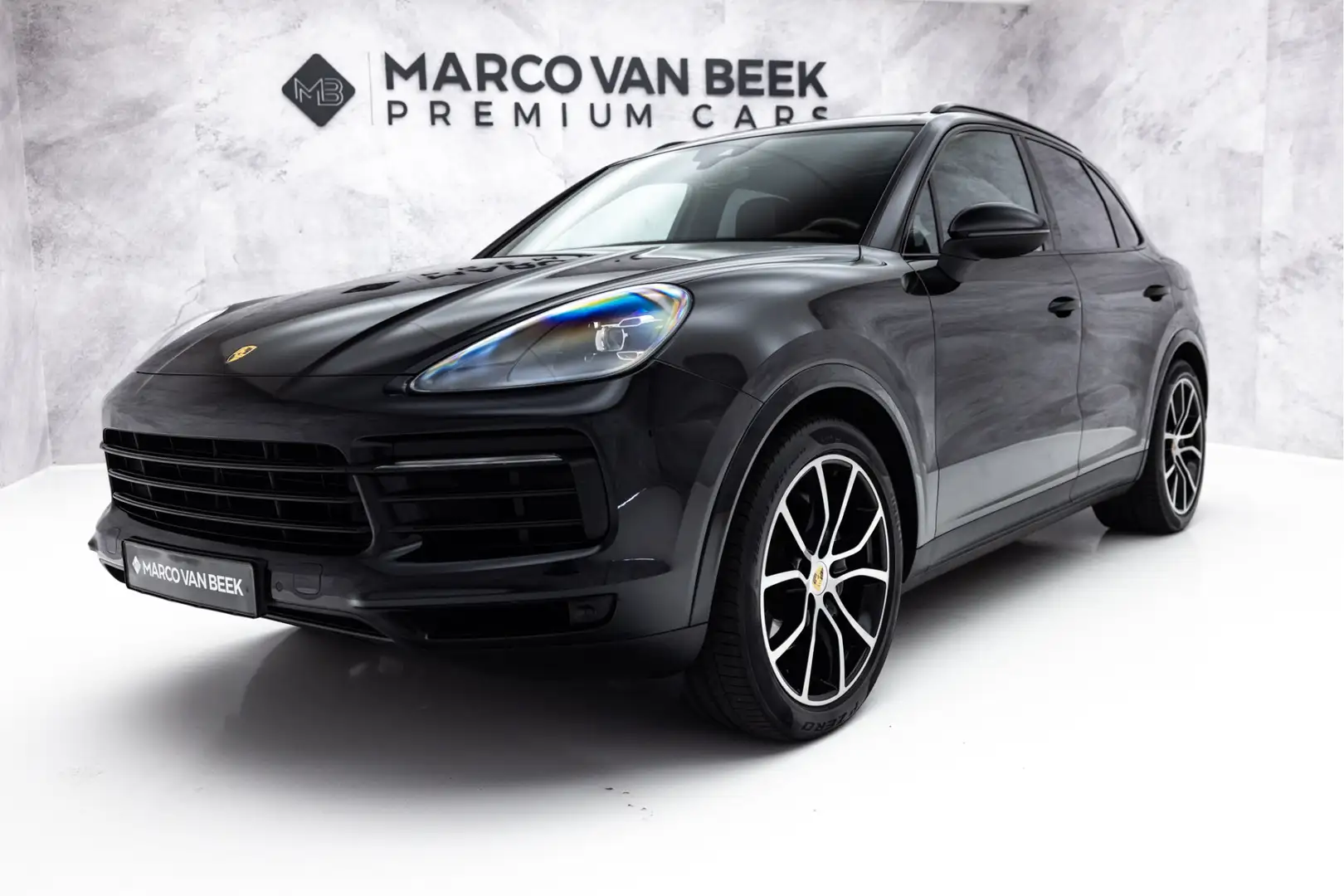 Porsche Cayenne 3.0 E-Hybrid | Pano | Clubleder | E-Trekhaak | Luc Noir - 1