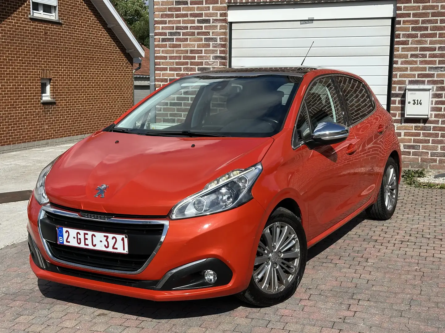 Peugeot 208 euro6b prete a immatriculer Оранжевий - 1