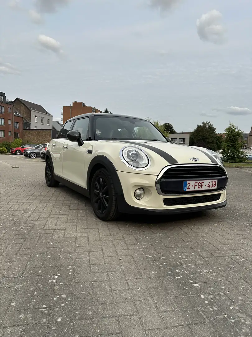 MINI Cooper Beige - 2